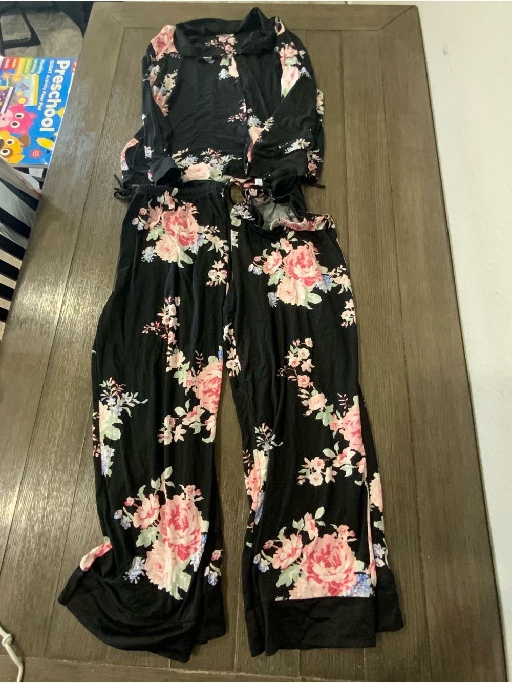 Floral Wide-Leg pajams– Black & Pink Rose Print – Size XXL